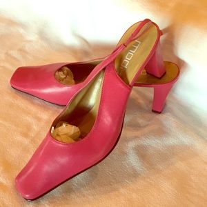 Bundle 3/$50: Size 12 Hot Pink Slingback 3 in heel